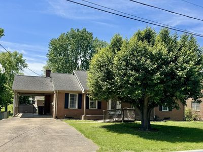 81 Middlebrook St