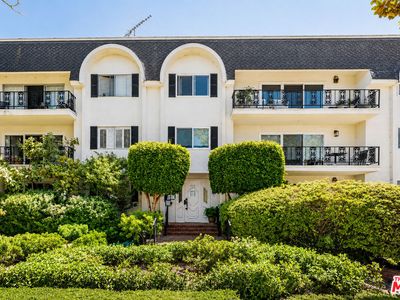 404 San Vicente Blvd Unit 204