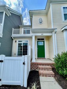 109 Promenade Ln