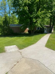 3302 W Dana Rd