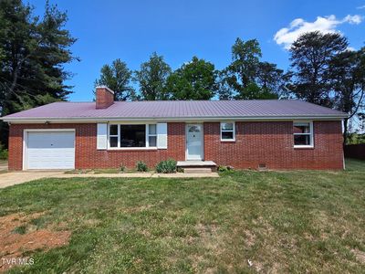408 Circle Heights Dr