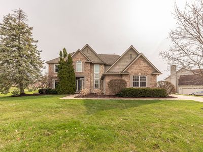 4085 Lake Forest Ct