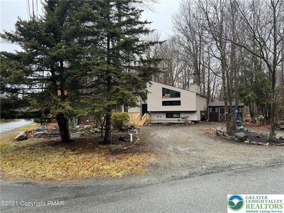 3322 Woodland Dr