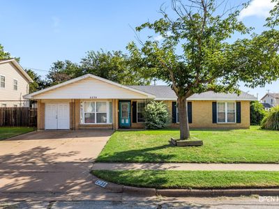 5238 Jamaica Dr