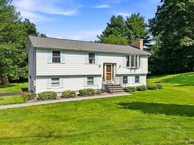 19 McIntosh Rd