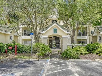 5160 Northridge Rd Unit 212