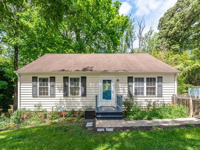 403 Riverside Dr