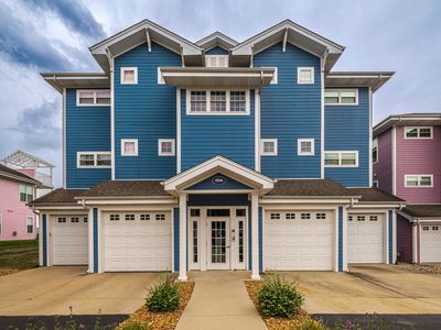 13238 Lake Shore Dr Unit 102