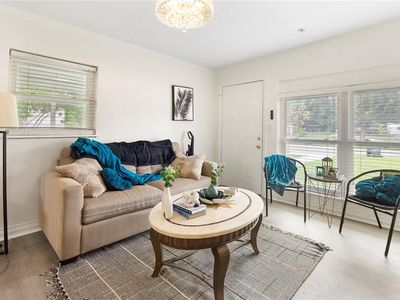 5115 W Livingston St