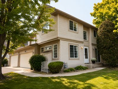 1088 Lovell Ave W