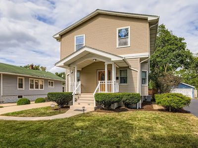 1136 E Kenilworth Ave