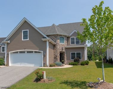 67 Bluffs Ct