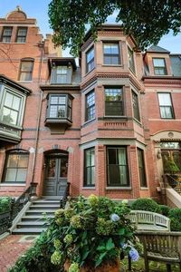 292 Marlborough St