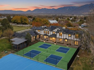 1890 W Rock Hollow Rd