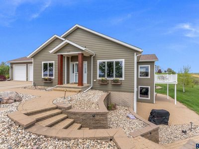 48290 Hiawatha Pl