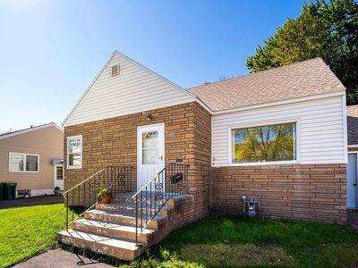 1323 90th Ave W