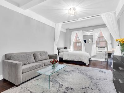 24 5th Ave APT 1110