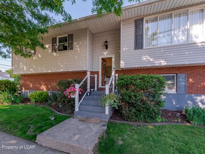 105 N Goodwin Ave