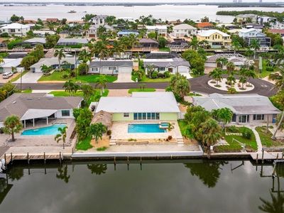 16 Sunview Blvd