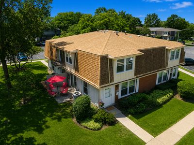 Property at 2208 Ramsey Cir, Schaumburg, IL
