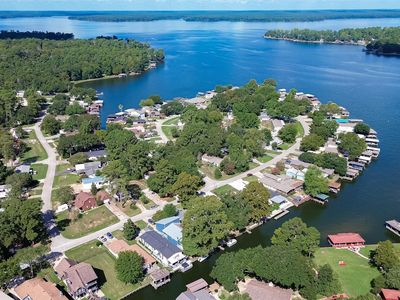Property at 14174 Shadow Bay Dr, Willis, TX