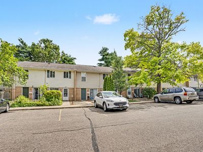 3583 Kenbrooke Ct