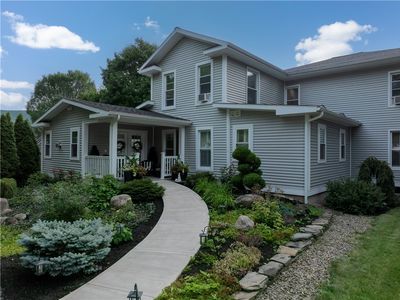 65 Lake St