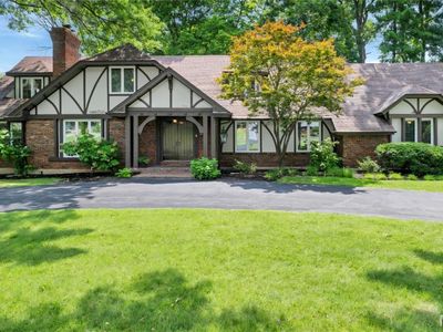 56 Meadowbrook Country Club Est