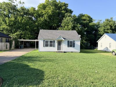 212 W Adams Ave