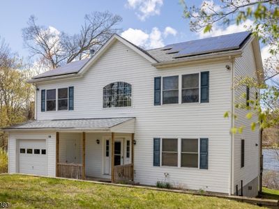 14 E Shore Dr