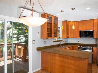 5481 White Pl