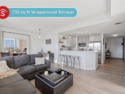 925 N Lincoln Street #4F