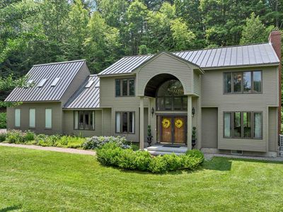8 West Gate Drive