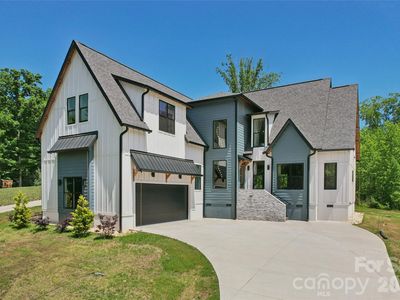 3078 Mountain Creek Dr