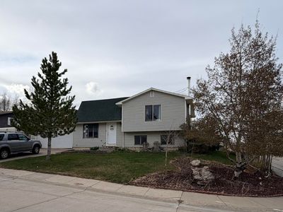 Property at 1901 Del Rio Dr, Kemmerer, WY