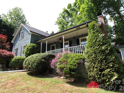 2600 Lakewood Dr