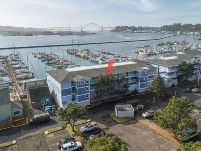 890 SE Bay Blvd #305