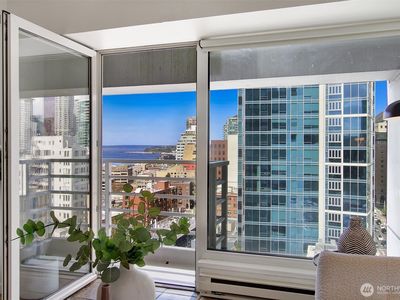 1415 2nd Avenue UNIT 1903