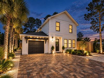 318 El Prado Pl