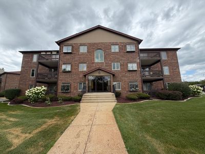 17242 Ridgeland Ave APT 1N