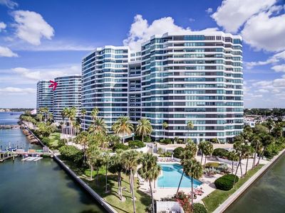 988 Boulevard Of The Arts APT 1711