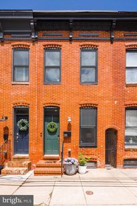 218 E Barney St