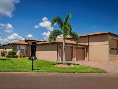 4276 Dunmore Dr