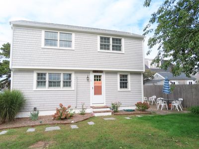 24 Honeysuckle Lane