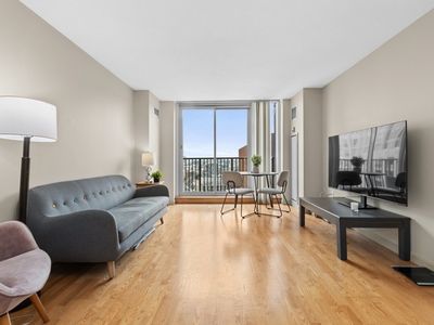 8 Museum Way APT 2301