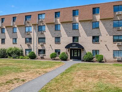 119 Grove St APT 245