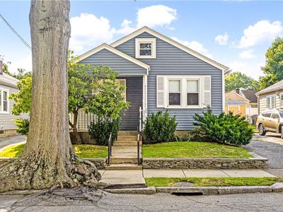 30 Iona St