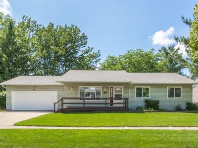 711 Hearthside Dr