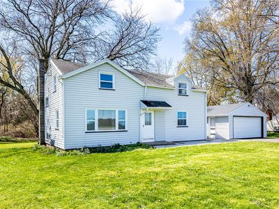 8575 W Ridge Rd