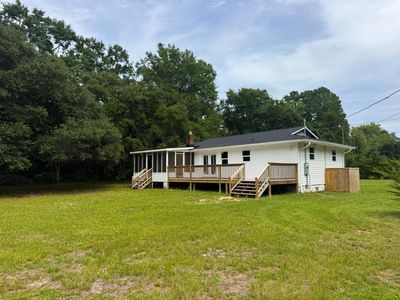 Property at 1124 Sallie Manigault Ln, Mc Clellanville, SC